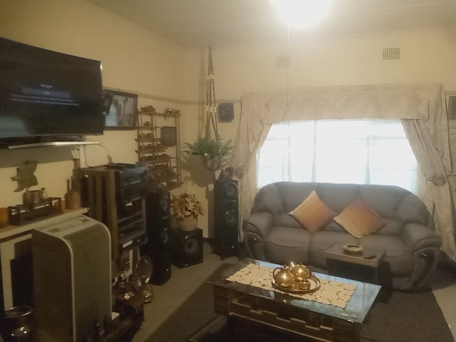 3 Bedroom Property for Sale in Vierfontein Free State